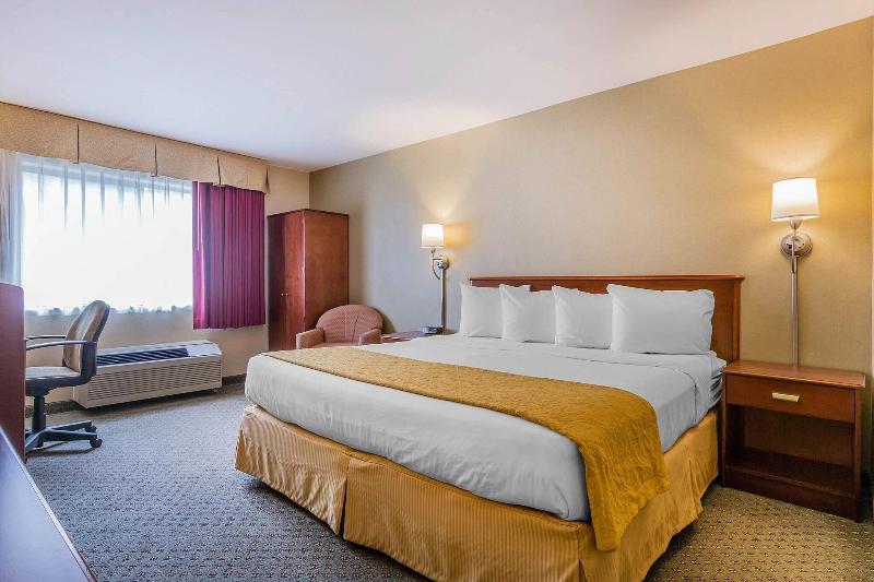 Quality Inn Hyde Park - Poughkeepsie North image