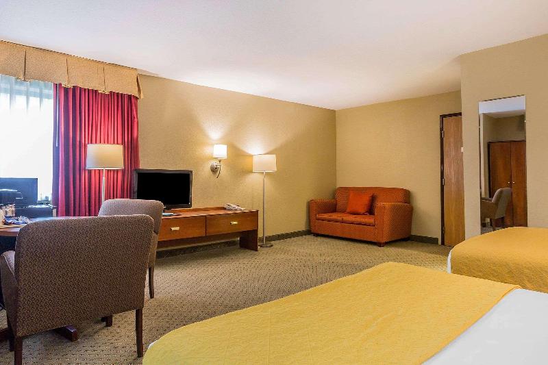 Quality Inn Hyde Park - Poughkeepsie North image