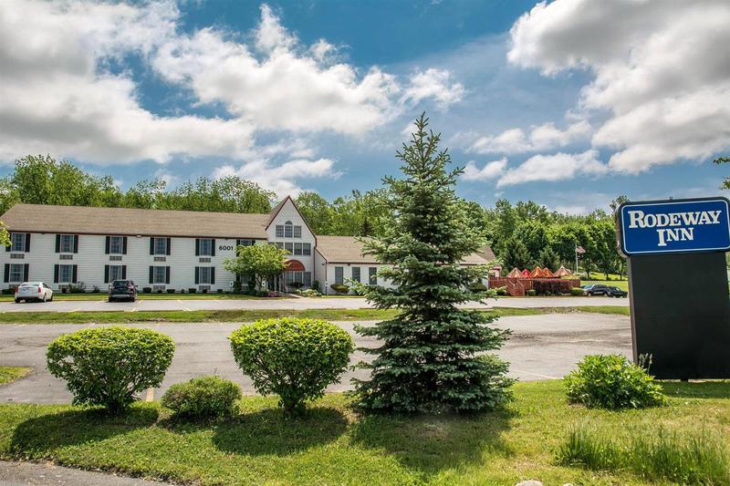 Rodeway Inn Lakeville image