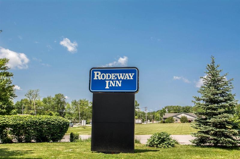Rodeway Inn Lakeville image