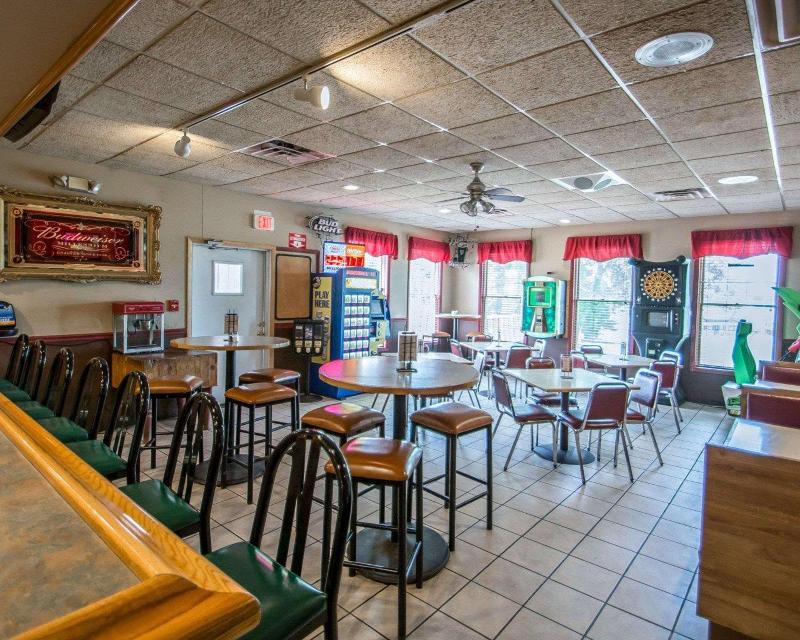 Rodeway Inn Lakeville image