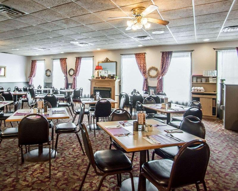 Rodeway Inn Lakeville image 1