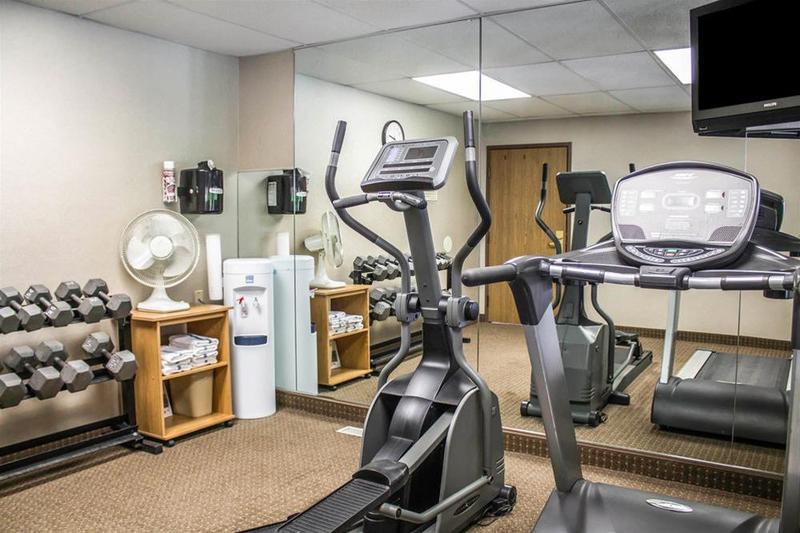 Comfort Inn Millersburg image