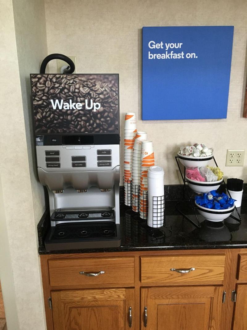 Comfort Inn Millersburg image