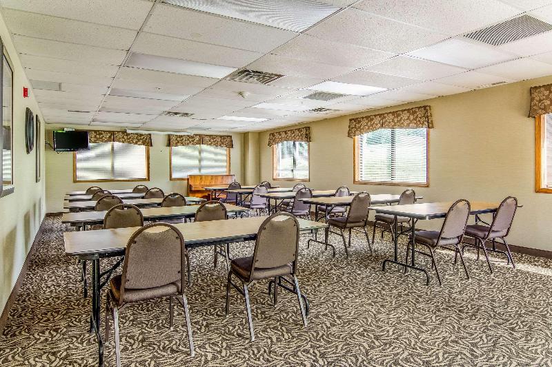 Comfort Inn Millersburg image