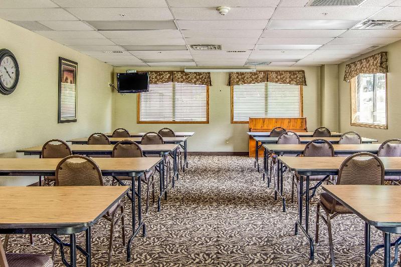 Comfort Inn Millersburg image