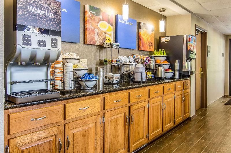 Comfort Inn Millersburg image