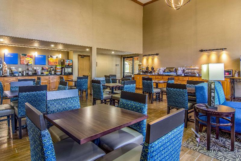 Comfort Inn Millersburg image