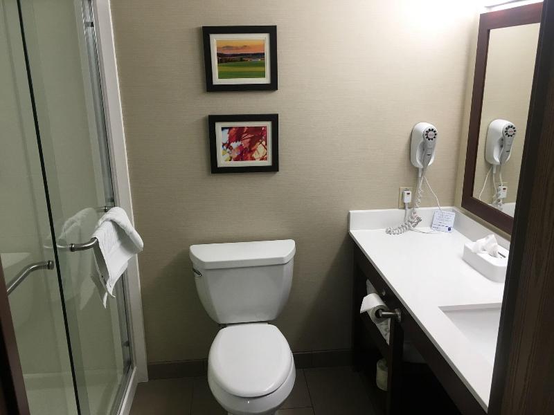 Comfort Inn Millersburg image