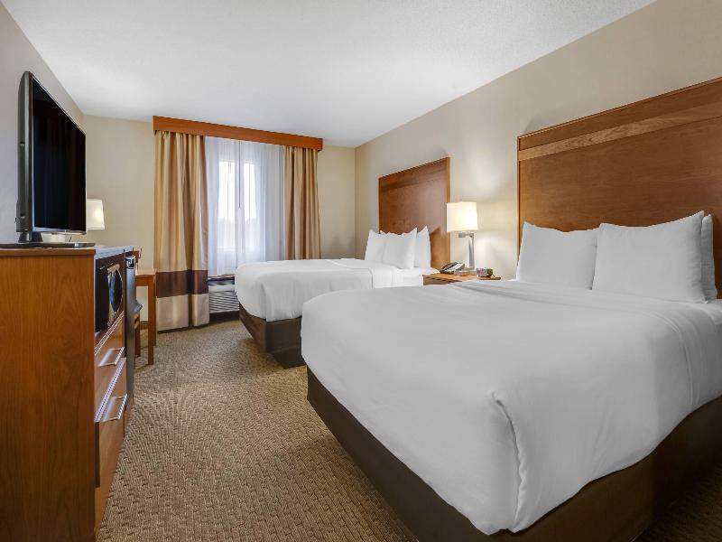 Comfort Inn Millersburg image