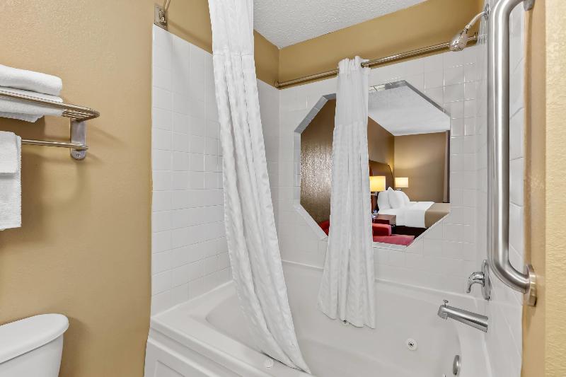 Quality Inn & Suites image