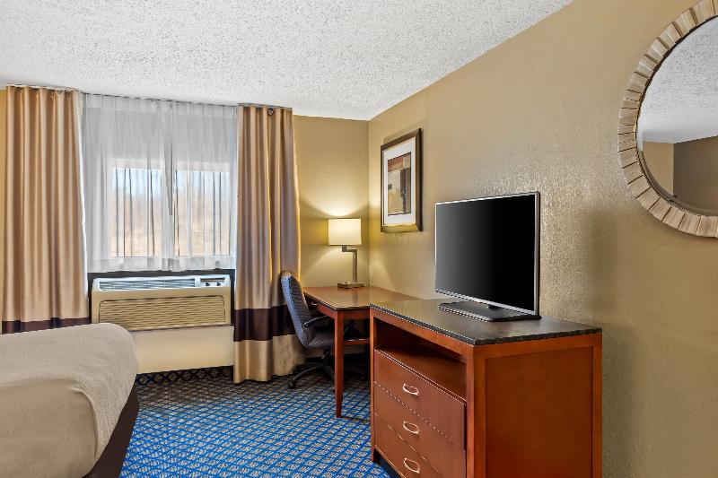 Quality Inn & Suites image