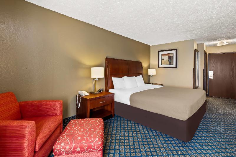 Quality Inn & Suites image