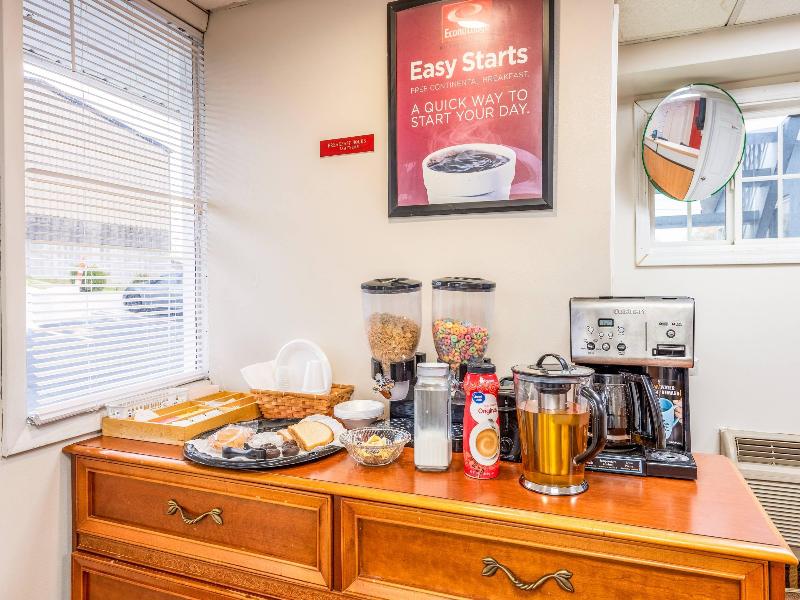 Econo Lodge Franklin image