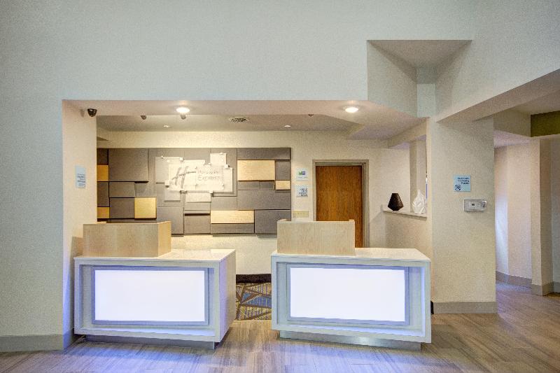 Holiday Inn Express Columbus South image