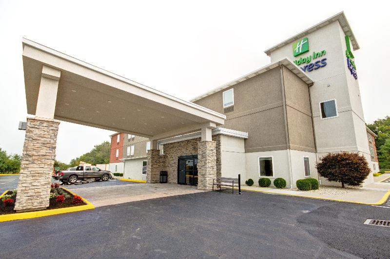 Holiday Inn Express Columbus South image