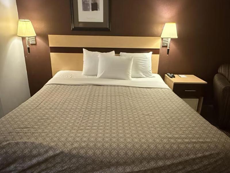 Surestay Best Western Obetz Rickenbacker Airport image