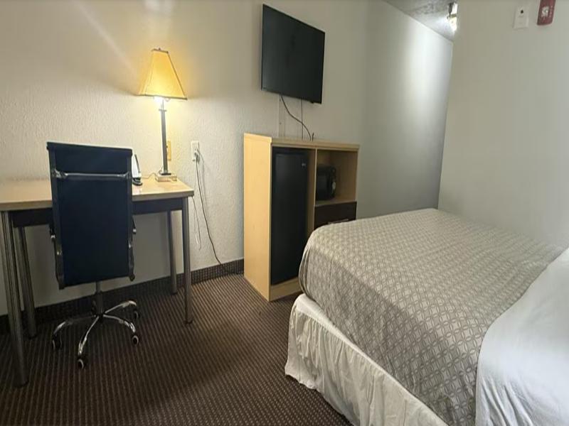 Surestay Best Western Obetz Rickenbacker Airport image