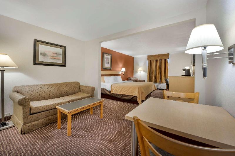 Surestay Best Western Obetz Rickenbacker Airport image