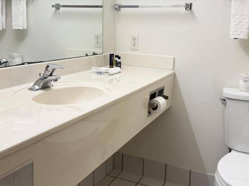 Surestay Best Western Obetz Rickenbacker Airport image