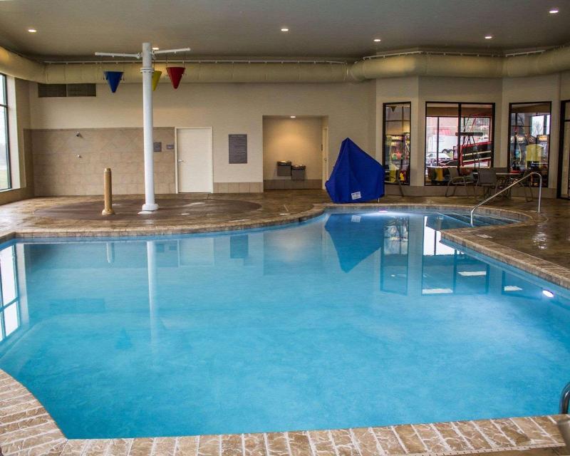 Comfort Inn & Suites Wadsworth image