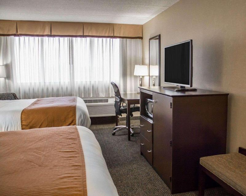 Comfort Inn & Suites Wadsworth image