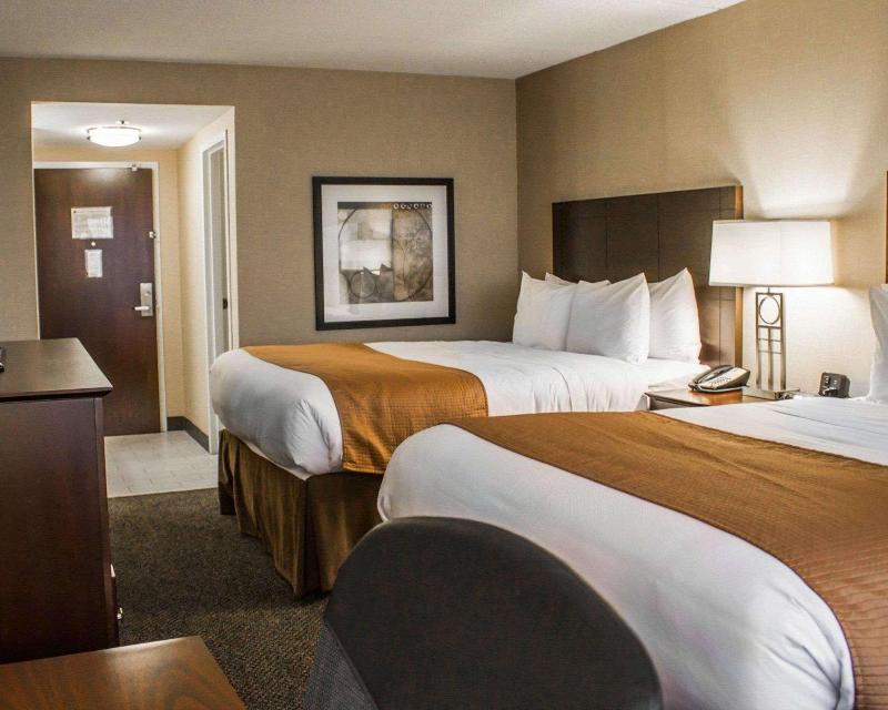 Comfort Inn & Suites Wadsworth image