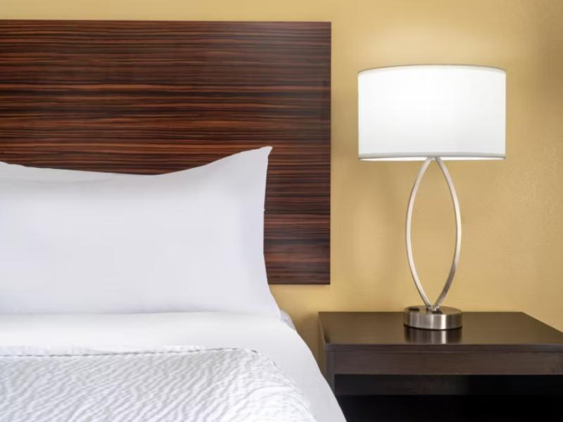 Garner Hotel Wadsworth by IHG image