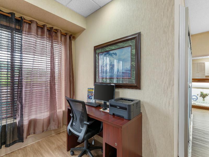 Quality Inn & Suites Bellville – Mansfield image