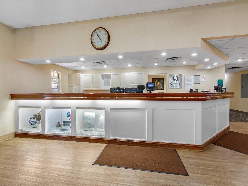 Quality Inn & Suites Bellville – Mansfield