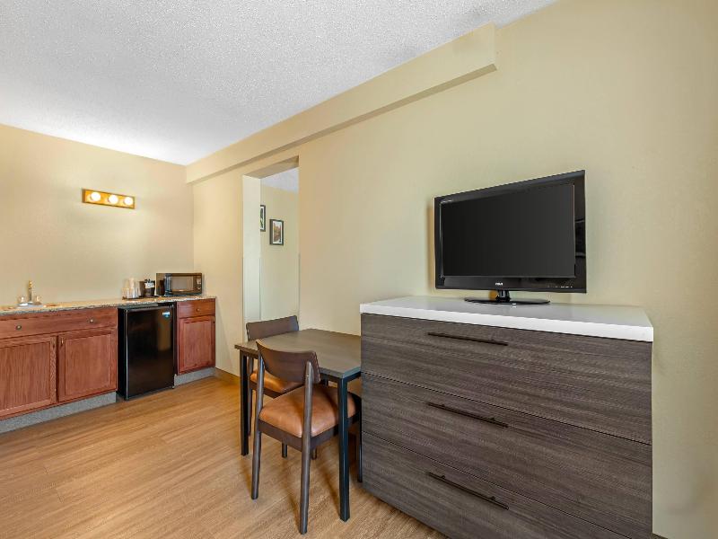 Quality Inn & Suites Bellville – Mansfield image
