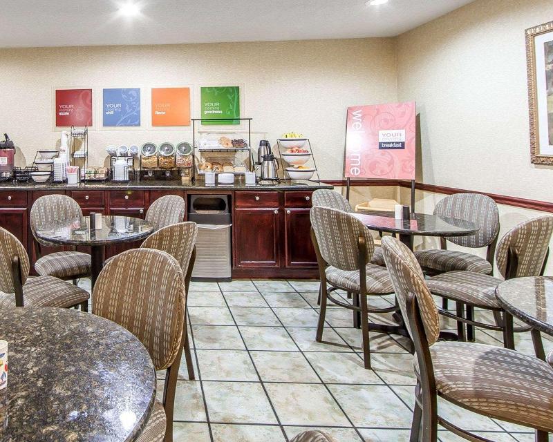 Quality Inn Wheelersbur image