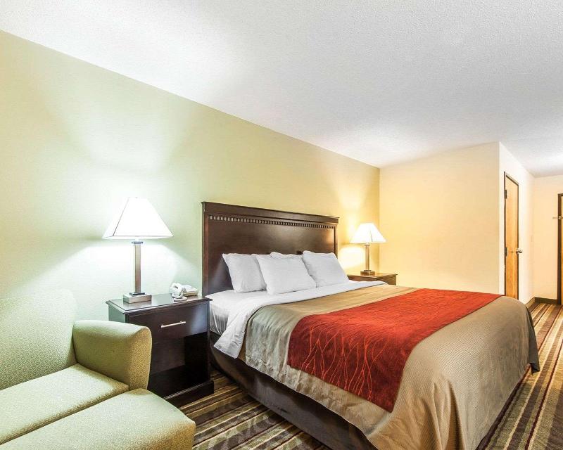Quality Inn Wheelersbur image