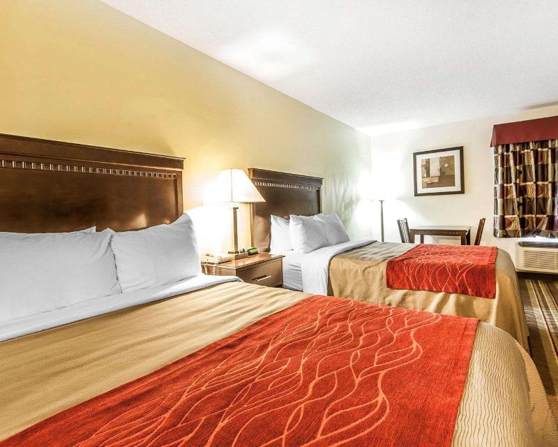 Quality Inn Wheelersbur image