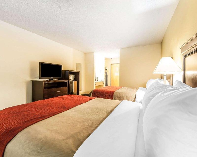 Quality Inn Wheelersbur image