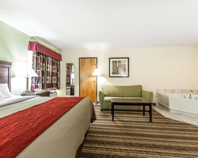 Quality Inn Wheelersbur image