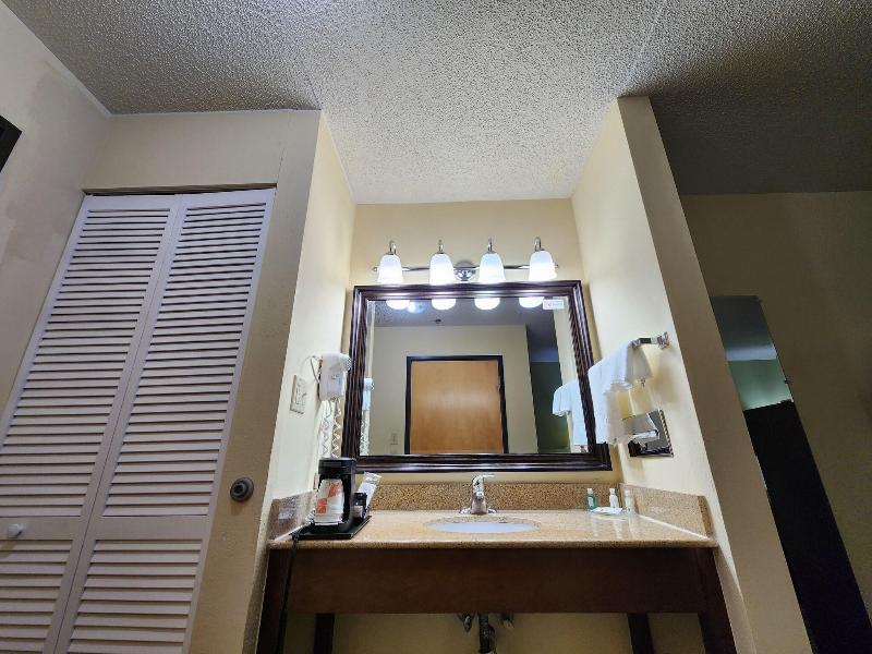 Quality Inn Wheelersbur image