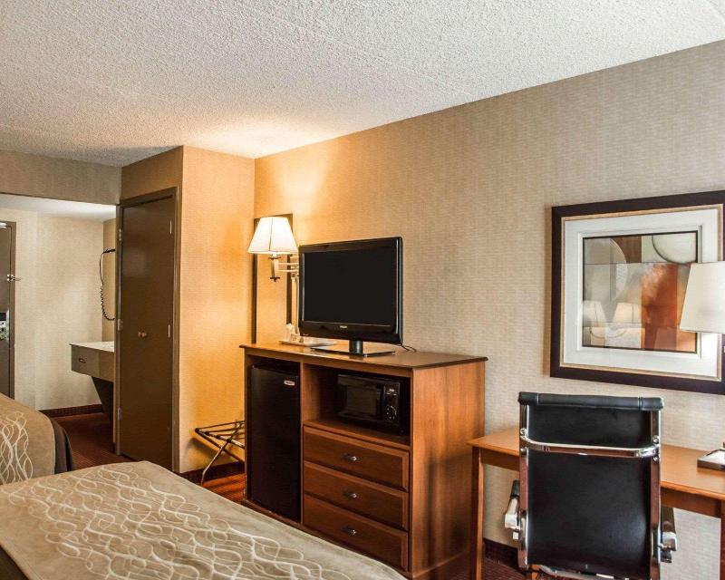 Quality Inn Springboro West image