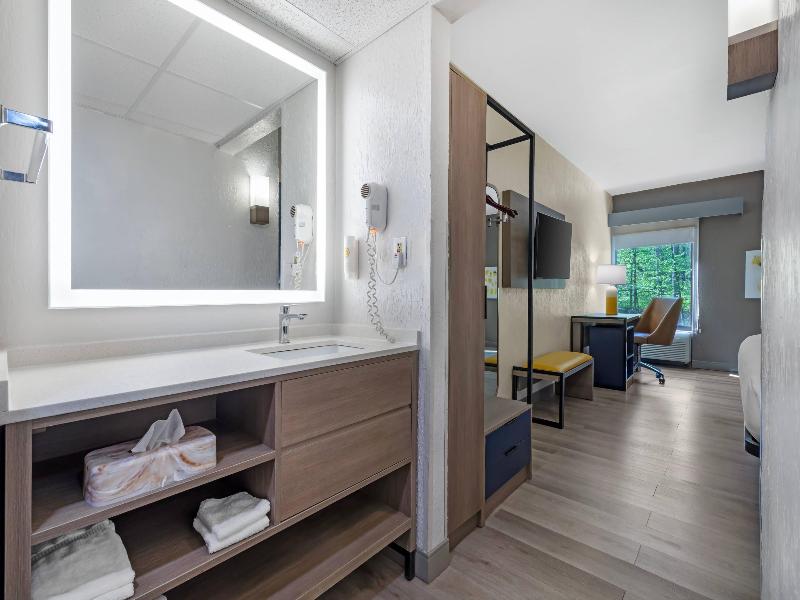 Comfort Inn Hazleton image