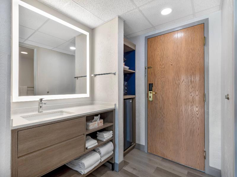 Comfort Inn Hazleton image