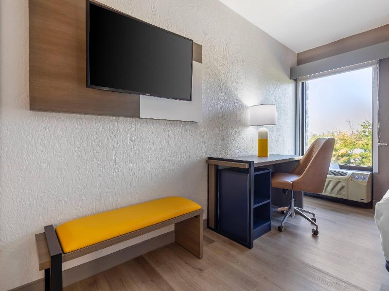 Comfort Inn Hazleton image