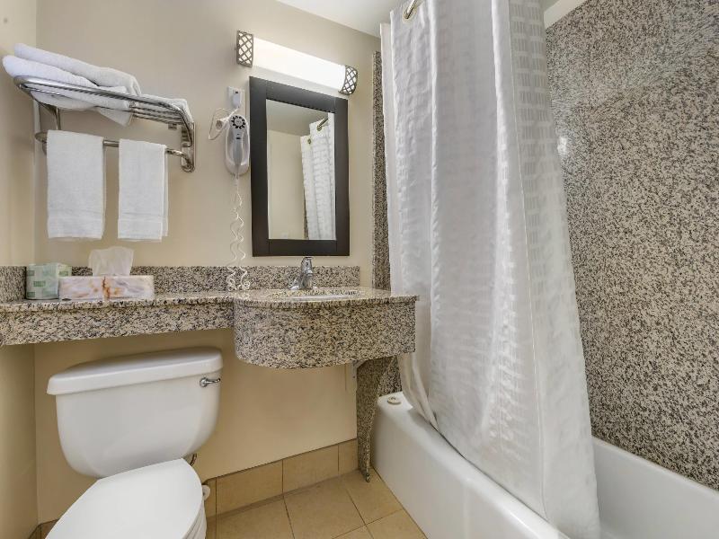 Econo Lodge Bellefonte I-99 image
