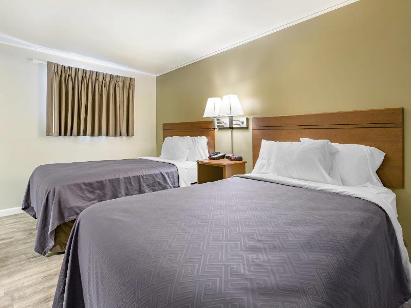 Econo Lodge Bellefonte I-99 image