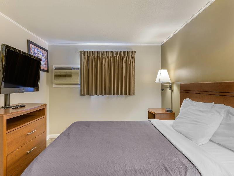Econo Lodge Bellefonte I-99 image