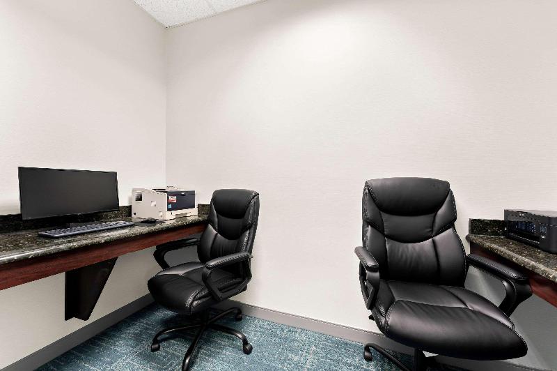 Comfort Inn & Suites Tunkhannock Area image