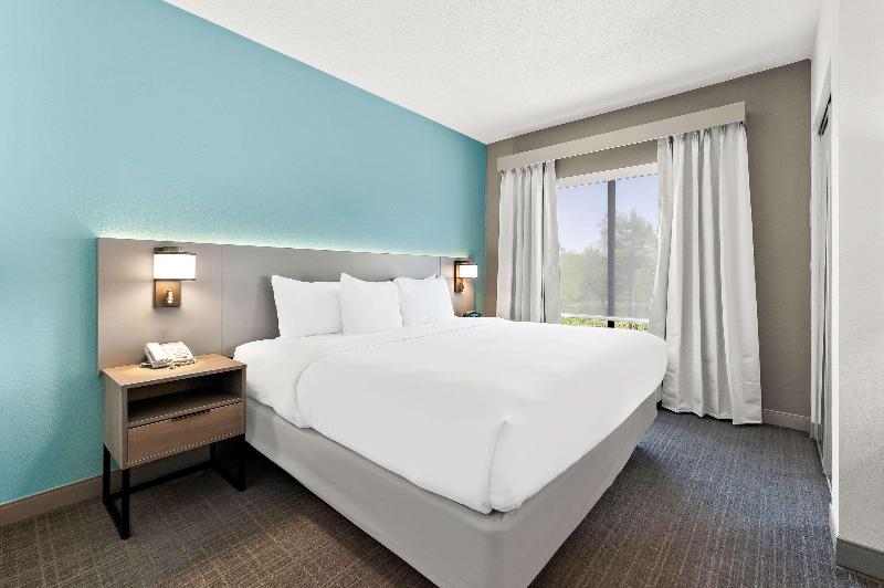 Comfort Inn & Suites Tunkhannock Area image