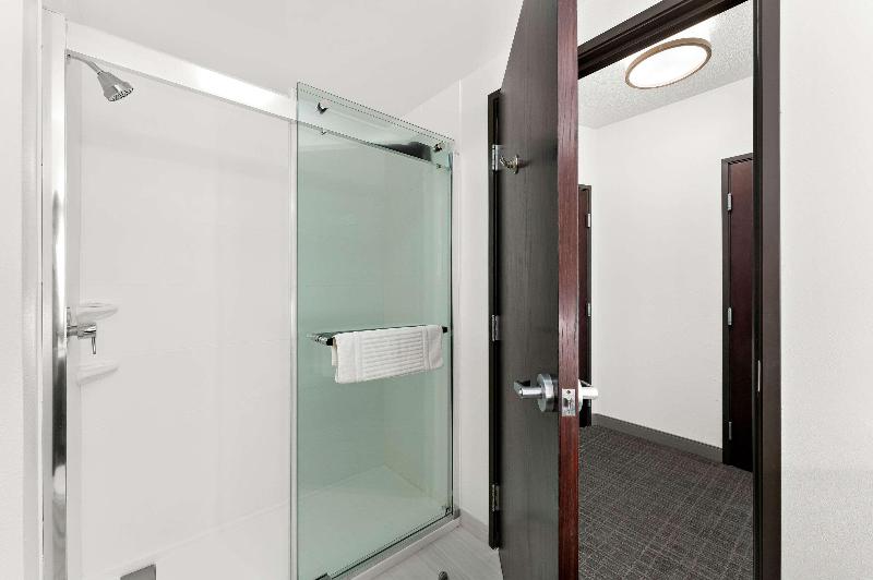 Comfort Inn & Suites Tunkhannock Area image