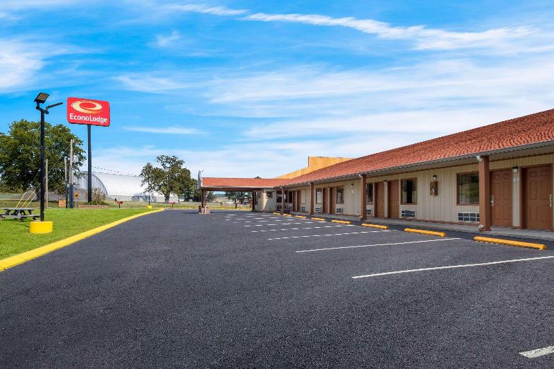 Econo Lodge Cornersville image