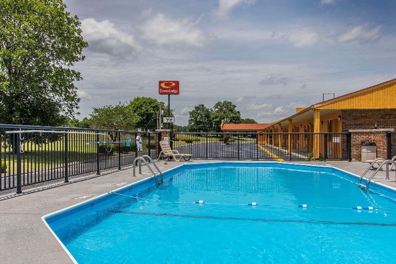 Econo Lodge Cornersville image