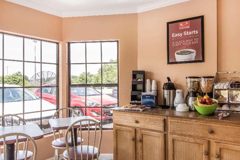 Econo Lodge Cornersville image